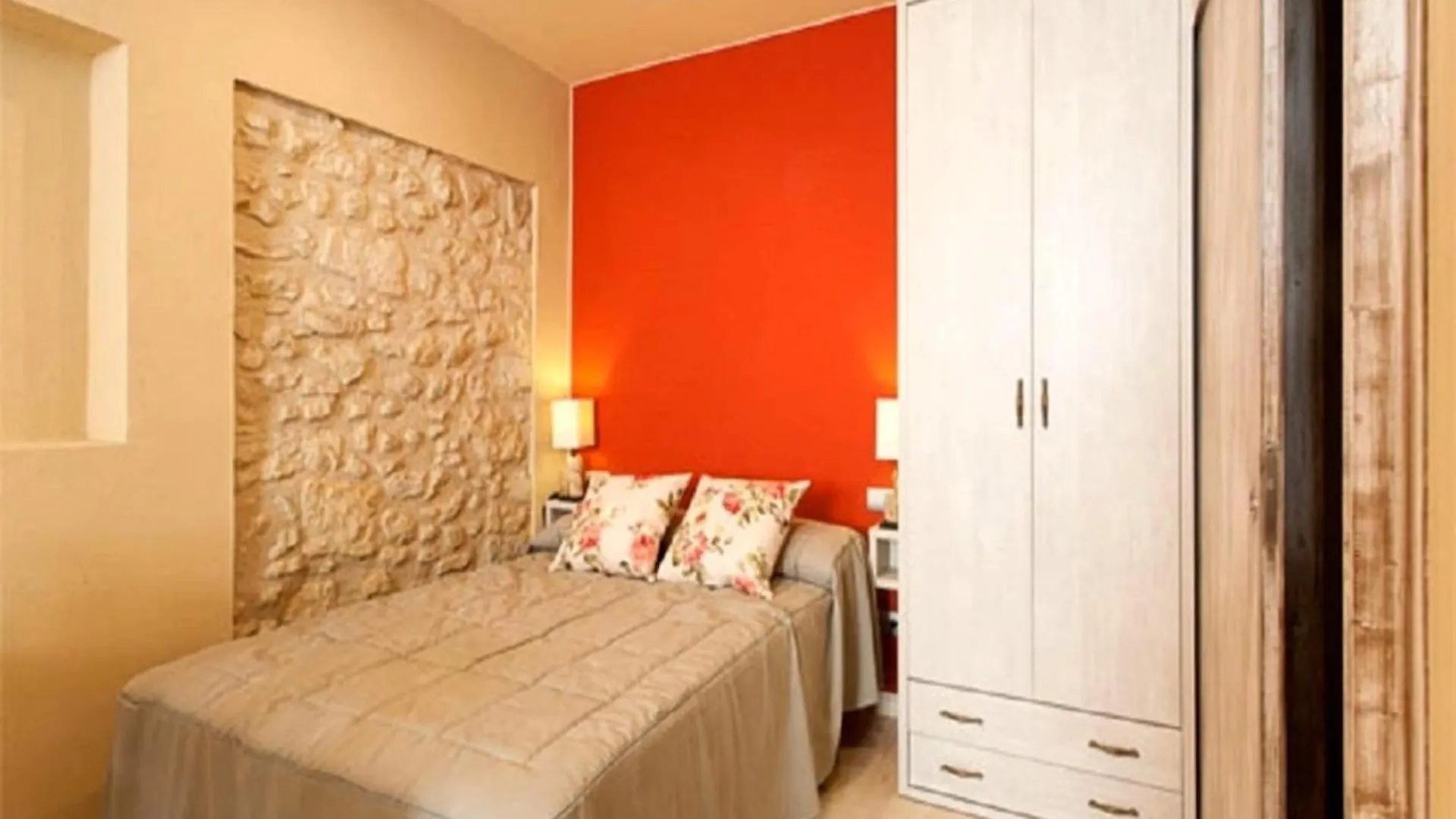 Petit Pals - Pals Apartment 0*,