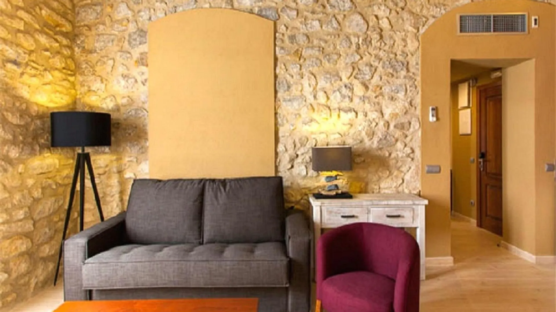 Petit Pals - Pals Apartment 0*,
